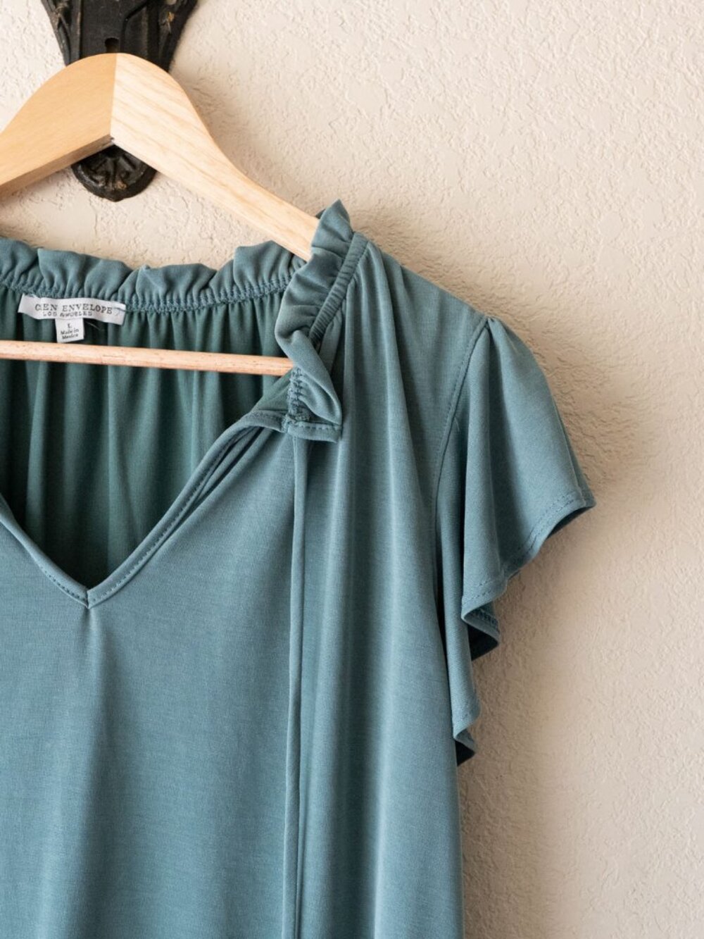 Green Envelope Womens L Teal Flutter Sleeve Top Ruffle Neck Tie Boho Blouse - Picture 6 of 14